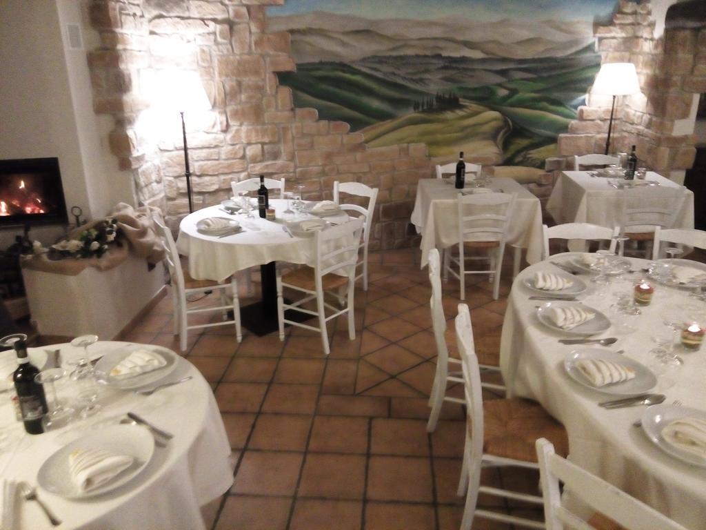 Hotel Antica Badia Volterra Exterior foto